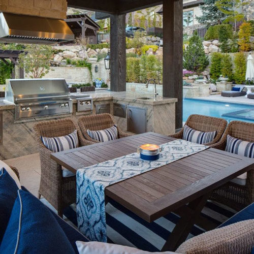 Outdoor Kitchens and Living Areas